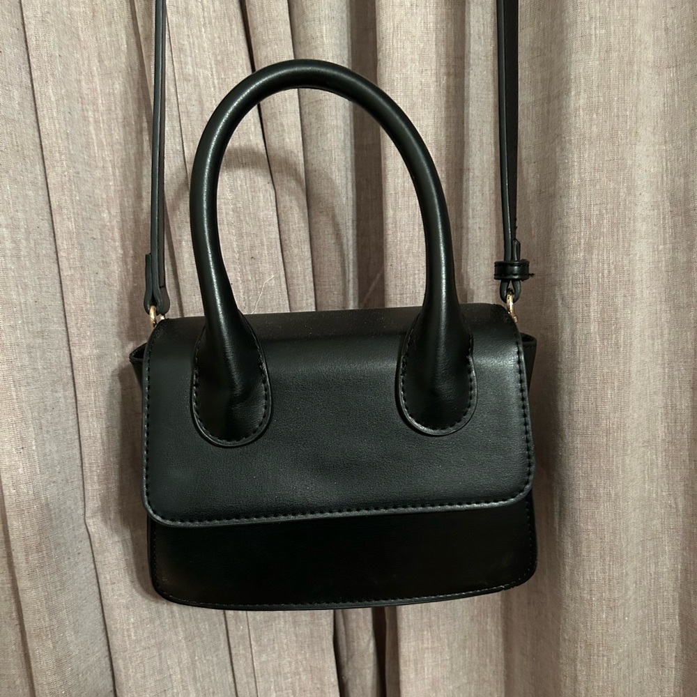 Black Hollister Purse